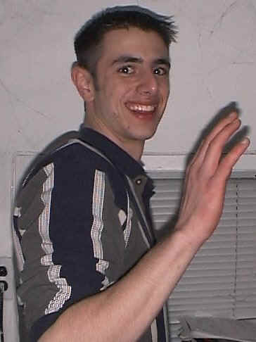 eric looking scarry.jpg (41484 bytes)